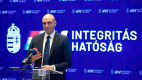 Magyar P&eacute;ter &uuml;zenete ut&aacute;n l&eacute;pett az &Aacute;SZ-eln&ouml;k: b&iacute;r&oacute;s&aacute;g d&ouml;nthet az Integrit&aacute;s Hat&oacute;s&aacute;g vezetőj&eacute;nek sors&aacute;r&oacute;l