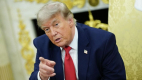 Ezt nem l&aacute;ttuk j&ouml;nni: Donald Trump l&aacute;tv&aacute;nyosan h&iacute;zelgett Zelenszkijnek, mik&ouml;zben a n&eacute;meteket j&oacute;l lesz&uacute;rta &ndash;&bdquo;Adjatok nek&uuml;nk egy kis cs&oacute;kot. De ők nemet mondtak&rdquo;