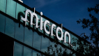 Eszm&eacute;letlen tűzij&aacute;t&eacute;kot rendezett a Micron, ezek ut&aacute;n val&oacute;ban inzultus AI-bubor&eacute;kr&oacute;l besz&eacute;lni