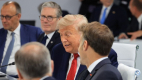 V&aacute;ratlan helyről &eacute;rkezett a h&iacute;r, hogy lemond a brit korm&aacute;nyfő: Trump m&aacute;r tud valamit &eacute;s hatalmasat r&uacute;gott bele