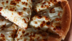 Fordulat a gyors&eacute;tterempiacon: eladj&aacute;k a vil&aacute;g egyik legn&eacute;pszerűbb pizz&aacute;z&oacute;j&aacute;t